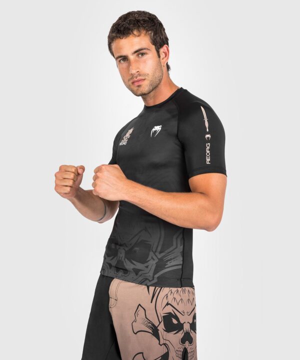 [Venum Reorg] Black Rashguard Short Sleeves חולצת ראשגארד ונום קצרה שחור