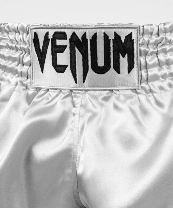 [Venum Muay Thai] Silver/Black Shorts Classic מכנס ונום אגרוף תאילנדי כסף/שחור