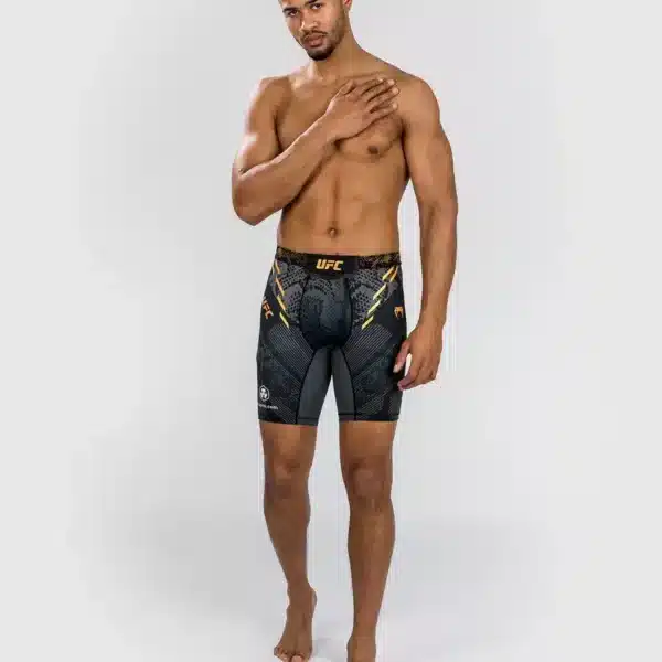 UFC Adrenaline by Venum Authentic Fight Night Men’s Vale Tudo Short - Champion מכנס טייץ ונום קצר