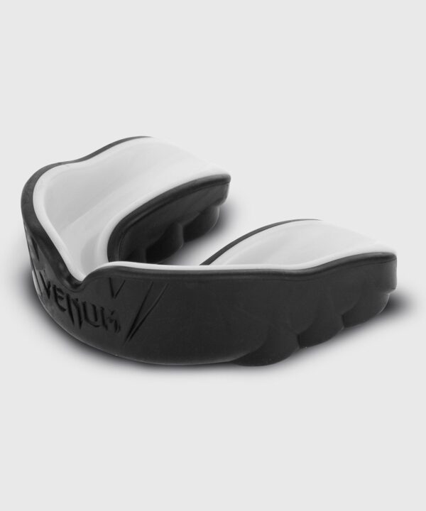 [Venum Mouthguard] Black/Ice Challenger - מגן שיניים ונום צאלנג'ר שחור/שקוף + מארז למגן