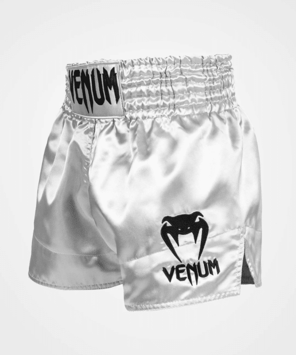 [Venum Muay Thai] Silver/Black Shorts Classic מכנס ונום אגרוף תאילנדי כסף/שחור