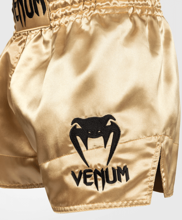 [Venum Muay Thai] Gold/Black Shorts Classic מכנס ונום אגרוף תאילנדי זהב/שחור