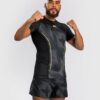 ⁦[Venum Razor] Black/Gold Rashguard Short Sleeves חולצת ראשגארד ונום קצרה שחור/זהב⁩ – תמונה ⁦5⁩