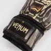 ⁦כפפות אגרוף לילדים ונום- מקצועיות Venum Tiger Kids Boxing Gloves - Black/Neon Orange⁩ – תמונה ⁦4⁩