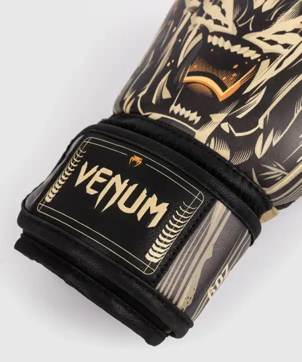 כפפות אגרוף לילדים ונום- מקצועיות Venum Tiger Kids Boxing Gloves - Black/Neon Orange
