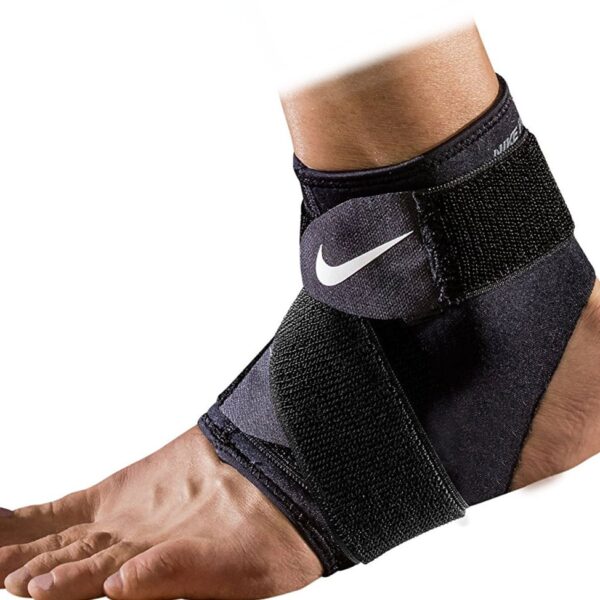 שרוול/תומך קרסול נייקי שחור לילידים Nike Ankle Support