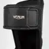 מגני רגליים Venum Impact Evo Shinguards Black