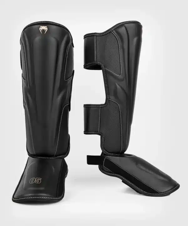 מגני רגליים Venum Impact Evo Shinguards Black