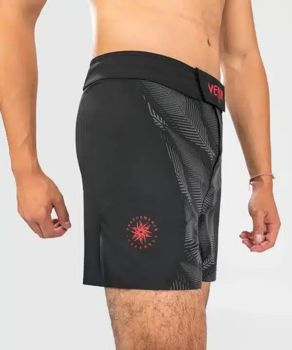 מכנסי לחימה Venum Phantom Fightshorts Black/Red