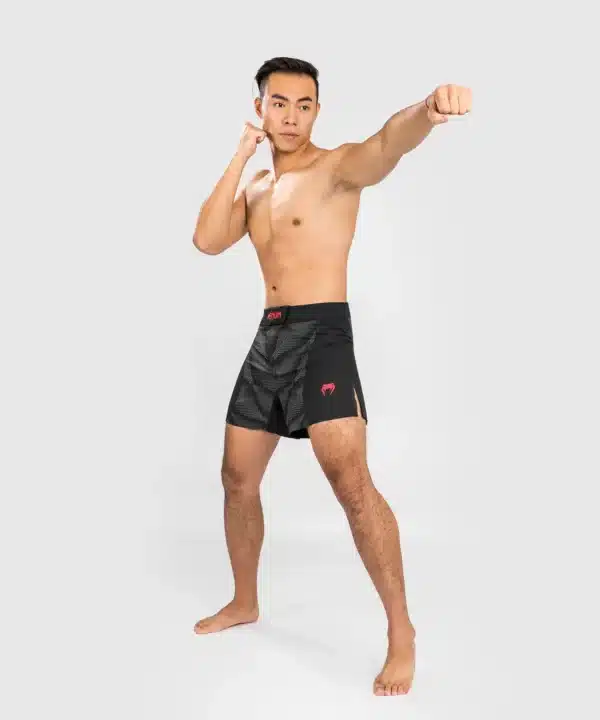 מכנסי לחימה Venum Phantom Fightshorts Black/Red