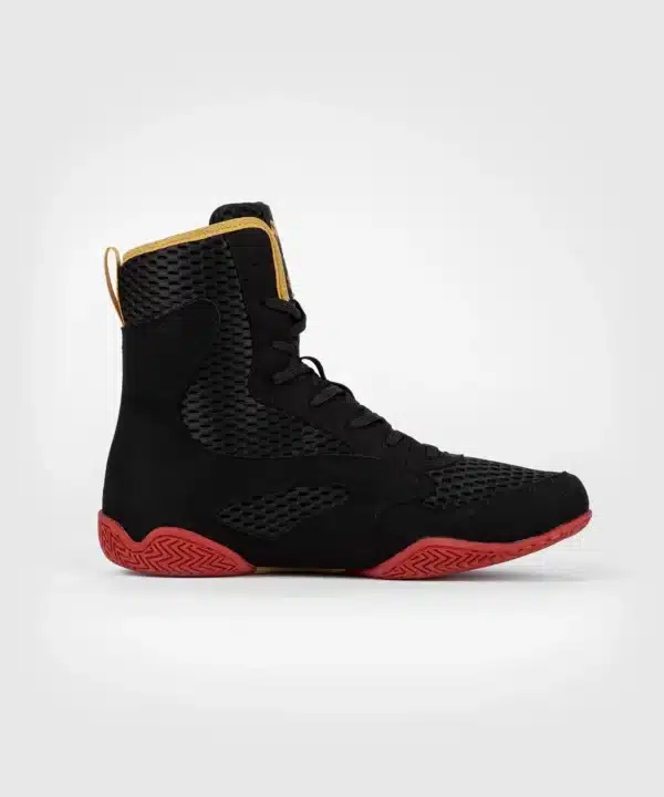 נעלי איגרוף Venum Contender Boxing Shoes Black/Gold/Red