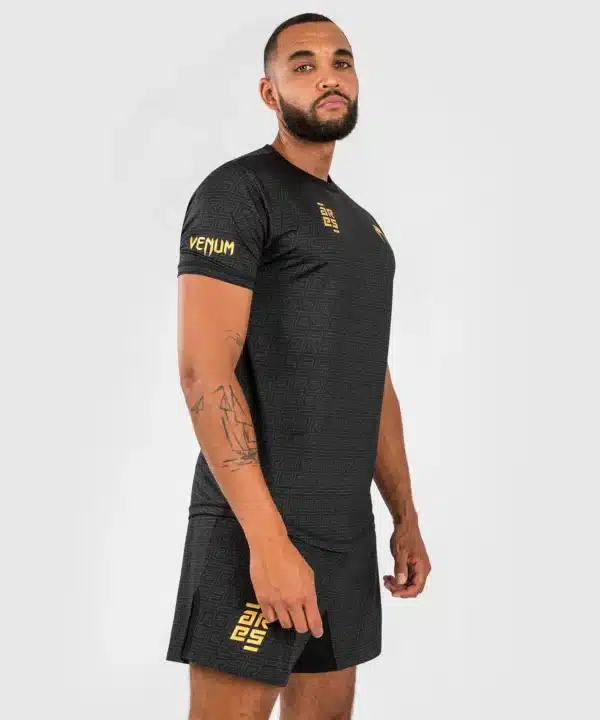 חולצה Venum x Ares 2.0 Dry Tech T-shirt - Black/Gold