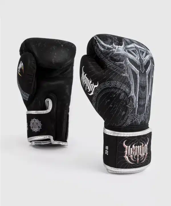 כפפות איגרוף Venum Gladiator 5.0 Boxing Gloves - Black/Silver