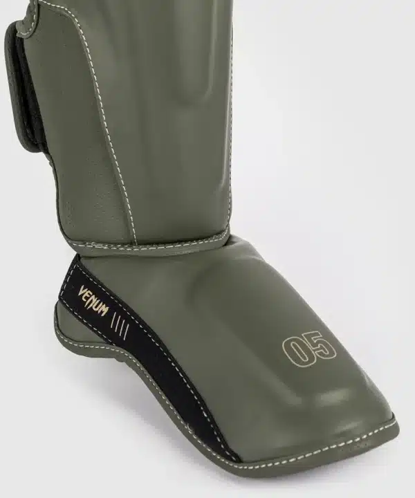 מגני רגליים Venum Impact Evo Shin Guards - Military Green