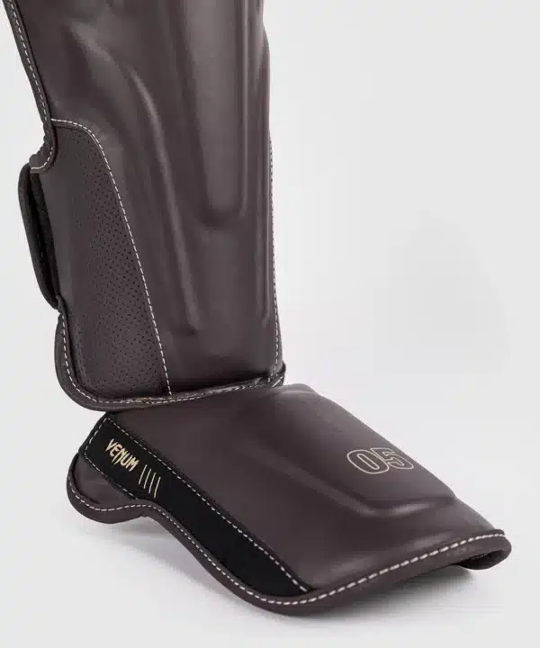 מגני רגליים Venum Impact Evo Shin Guards - Chocolate