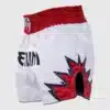 ⁦מכנס איגרוף תאילנדי Venum Inferno Muay Thai Shorts - White/Red⁩ – תמונה ⁦2⁩