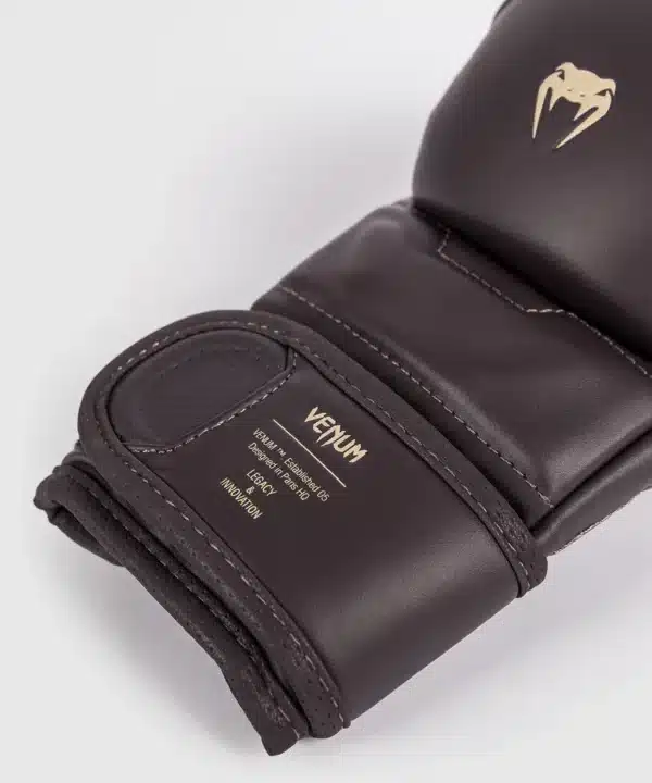 כפפות ספארינג Venum Impact Evo MMA Sparring Gloves - Chocolate