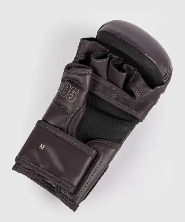 כפפות ספארינג Venum Impact Evo MMA Sparring Gloves - Chocolate