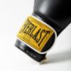 ⁦כפפות איגרוף קלאסיות 1910 Everlast - צבע שחור⁩ – תמונה ⁦3⁩