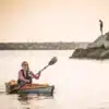 ⁦קיאק ספורט מתנפח עם משאבה ותיק - Advanced Elements AdvancedFrame™ Sport Kayak with Pump⁩ – תמונה ⁦5⁩