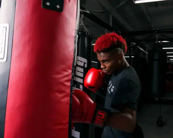 שק איגרוף מקצועי ריק 122 ס"מ - Title Boxing Synthetic Leather Heavy Bag Unfilled