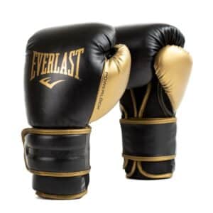 כפפות אגרוף Everlast Powerlock 2R בצבע שחור-זהב עם סגירת וולקרו ותמיכה בפרק כף היד.