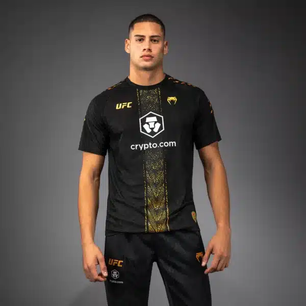 חולצת ונום דרייפיט UFC מקצועית לבנה מסדרת UFC Zenith Fight week
