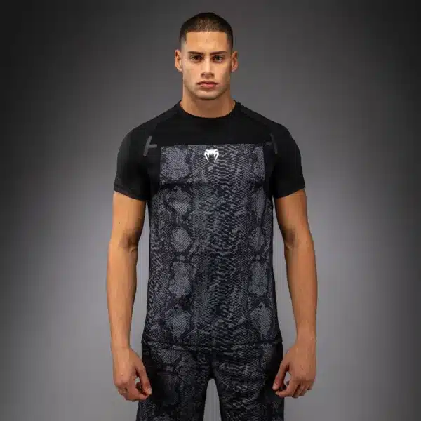 חולצת ונום דרייפיט G-Fit Scales לגברים – Dry-Tech לנידוף זיעה