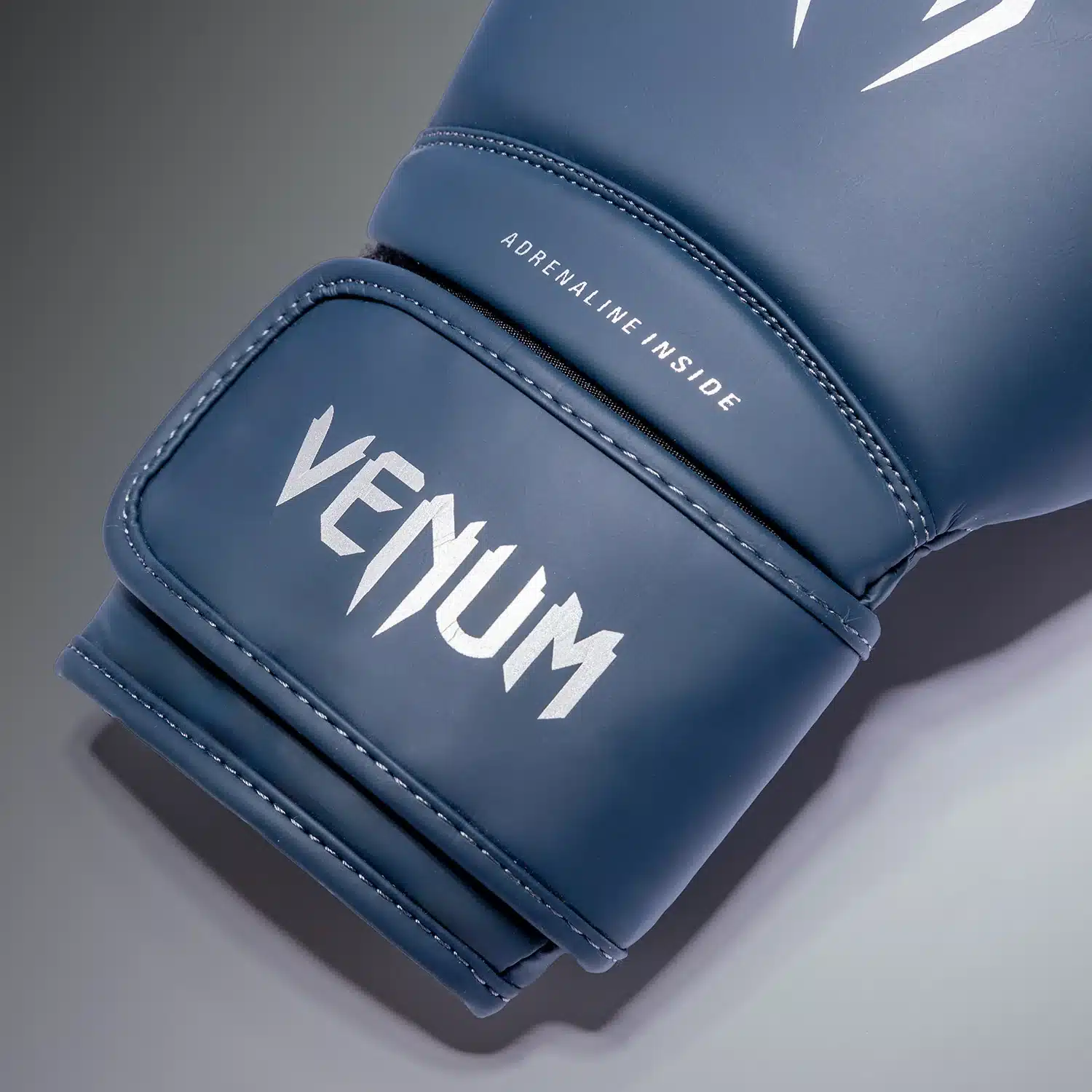 כפפות איגרוף Venum Contender 1.5 כחול וכסף
