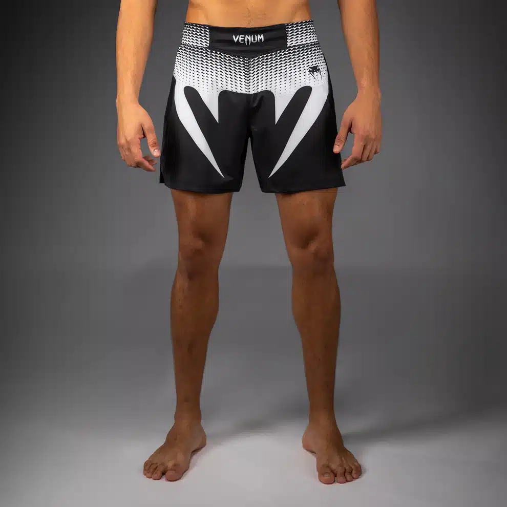 מכנסי לחימה ונום דגם Venum No Gi שחור לבן ל- MMA וג'יו ג'יטסו