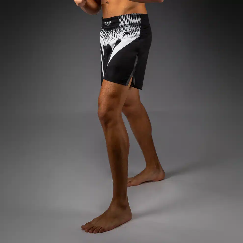 מכנסי לחימה ונום דגם Venum No Gi שחור לבן ל- MMA וג'יו ג'יטסו