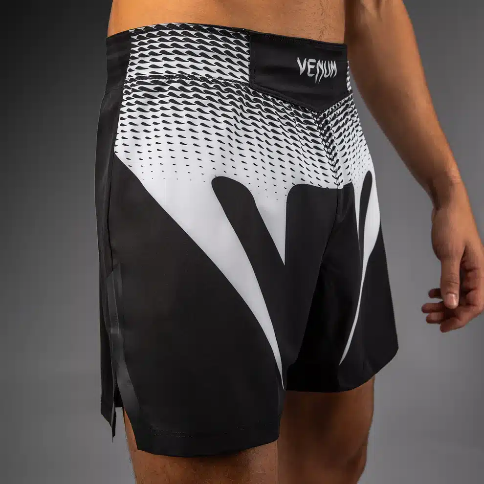 מכנסי לחימה ונום דגם Venum No Gi שחור לבן ל- MMA וג'יו ג'יטסו