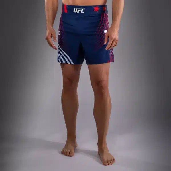 מכנסי לחימה ונום כחולים UFC Freedom 250 by Venum Authentic Fight Night גזרה קצרה
