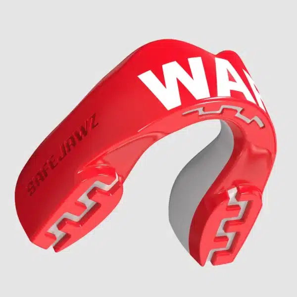 מגן שיניים SafeJawz Boom מסדרת Extro עם כיתוב WAR ייחודי